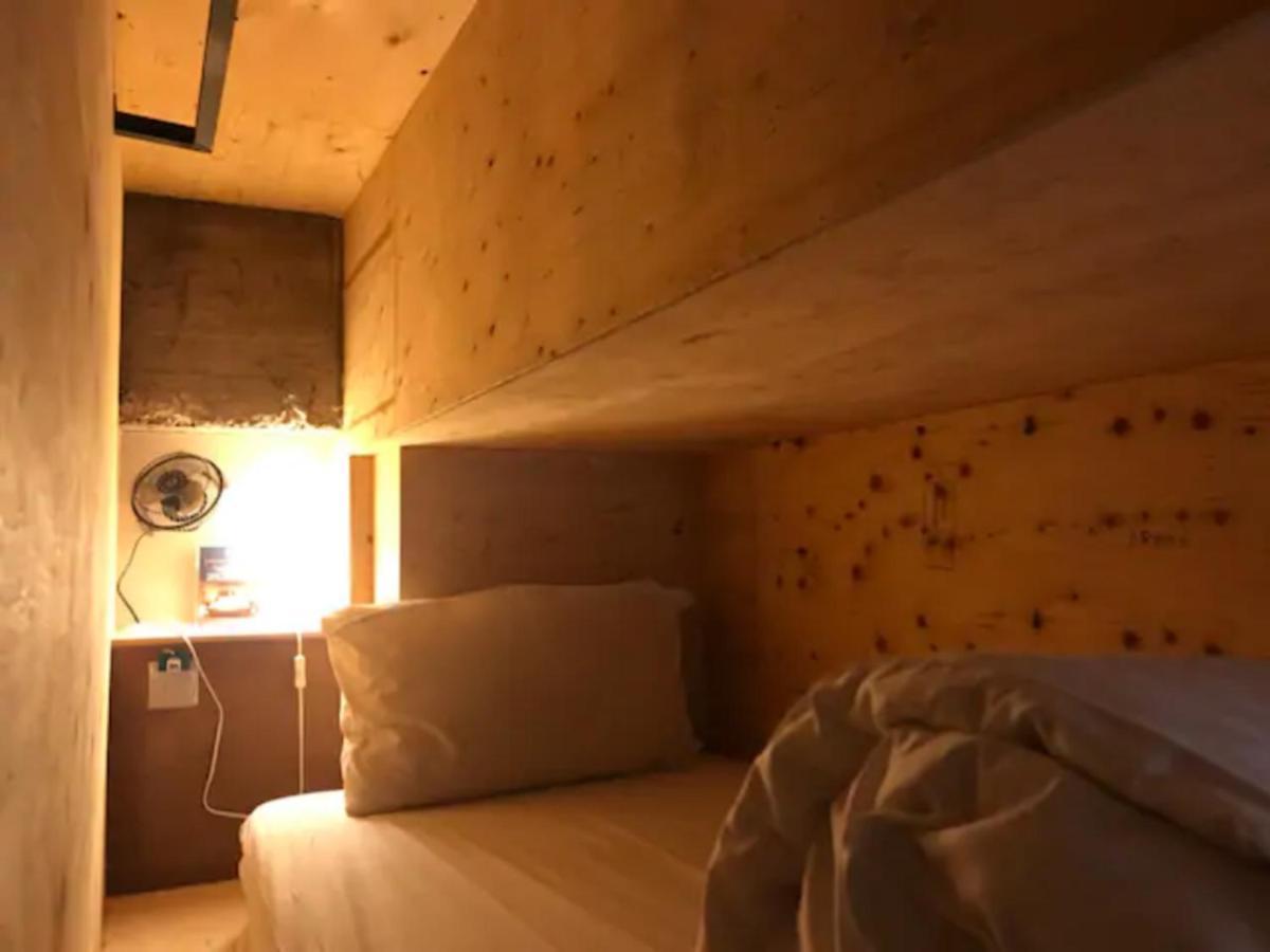 Mini West Hotel Taichung Exteriör bild